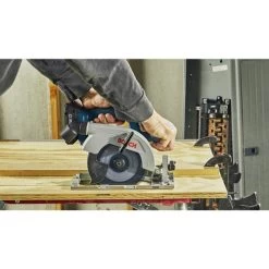 Bosch GKS18V-22B25 18V Brushless Lithium-Ion Blade-Right 6-1/2 In. Cordless Circular Saw Kit With 2 Batteries (4 Ah) -Tool Store bshngks18v 22b25 f