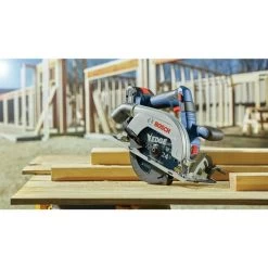 Bosch GKS18V-22B25 18V Brushless Lithium-Ion Blade-Right 6-1/2 In. Cordless Circular Saw Kit With 2 Batteries (4 Ah) -Tool Store bshngks18v 22b25 k