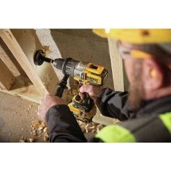 Dewalt DCD997CP2BT 20V MAX XR Brushless Lithium-Ion 1/2 In. Cordless Hammer Drill Driver Kit With 4 Batteries (5 Ah) -Tool Store dewndcd997cp2bt e