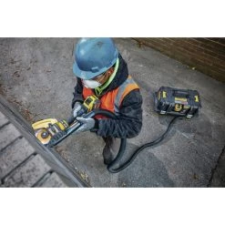 Dewalt DCG418B FLEXVOLT 60V MAX Brushless Lithium-Ion 4-1/2 In. - 6 In. Cordless Grinder With Kickback Brake (Tool Only) 9 Dewalt DCG418B FLEXVOLT 60V MAX Brushless Lithium-Ion 4-1/2 In. - 6 In. Cordless Grinder With Kickback Brake (Tool Only) -Tool Store dewndcg418b d