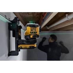 Dewalt DCLE34031D1 20V Lithium-Ion Cordless 3x360 Line Laser Kit (2 Ah) 16 Dewalt DCLE34031D1 20V Lithium-Ion Cordless 3x360 Line Laser Kit (2 Ah) -Tool Store dewndcle34031d1 c