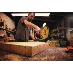 Dewalt DCN681D1 20V MAX Cordless Lithium-Ion 18 Gauge Narrow Crown Stapler Kit -Tool Store dewndcn681d1 p