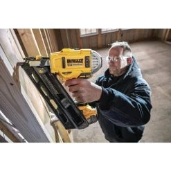Dewalt DCN692B 20V MAX Brushless Paper Collated Lithium-Ion 30 Degrees Cordless Framing Nailer (Tool Only) -Tool Store dewndcn692b e