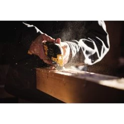 Dewalt DCS356B 20V MAX XR Brushless Lithium-Ion 3-Speed Cordless Oscillating Tool (Tool Only) -Tool Store dewndcs356b f