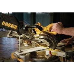 Dewalt DCS361M1-DCB204-2-BNDL 20V MAX XR Brushed Lithium-Ion 7-1/4 In. Cordless Sliding Miter Saw Kit With 3 Batteries Bundle (4 Ah) -Tool Store dewndcs361m1 dcb204 2 bndl s
