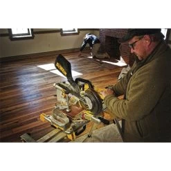 Dewalt DCS361M1 20V MAX Lithium-Ion Cordless 7 1/4 In. Sliding Miter Saw Kit (4 Ah) 30 Dewalt DCS361M1 20V MAX Lithium-Ion Cordless 7 1/4 In. Sliding Miter Saw Kit (4 Ah) -Tool Store dewndcs361m1 k