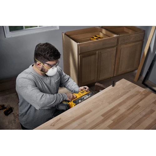 Dewalt DCW220B 20V MAX XR Brushless 3x21 In. Cordless Belt Sander (Tool Only) 16 Dewalt DCW220B 20V MAX XR Brushless 3x21 In. Cordless Belt Sander (Tool Only) - Image 16