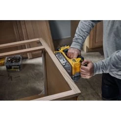 Dewalt DCW220B 20V MAX XR Brushless 3x21 In. Cordless Belt Sander (Tool Only) 35 Dewalt DCW220B 20V MAX XR Brushless 3x21 In. Cordless Belt Sander (Tool Only) -Tool Store dewndcw220b q