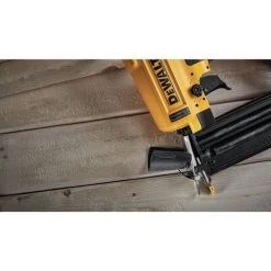Dewalt DWFP12233 Precision Point 18-Gauge 2-1/8 In. Brad Nailer 20 Dewalt DWFP12233 Precision Point 18-Gauge 2-1/8 In. Brad Nailer -Tool Store dewndwfp12233 i