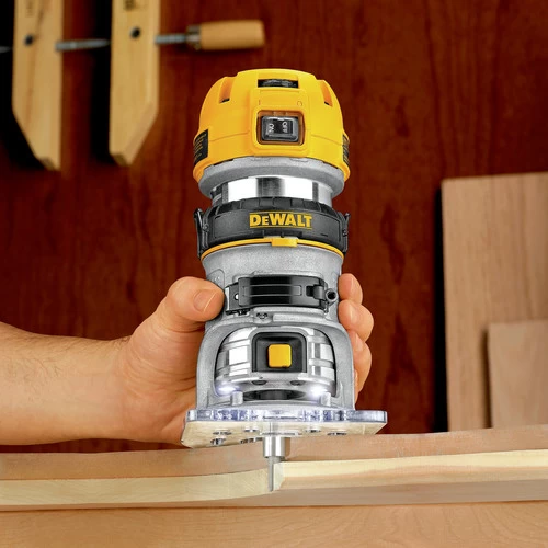 Dewalt DWP611 110V 7 Amp 1-1/4 HP Variable Speed Max Torque Corded Compact Router 17 Dewalt DWP611 110V 7 Amp 1-1/4 HP Variable Speed Max Torque Corded Compact Router - Image 17