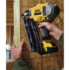 Factory Reconditioned Dewalt DCN692M1R 20V MAX XR Dual Speed Lithium-Ion 30 Degrees Cordless Paper Collated Framing Nailer Kit (4 Ah) -Tool Store dewrdcn692m1r i