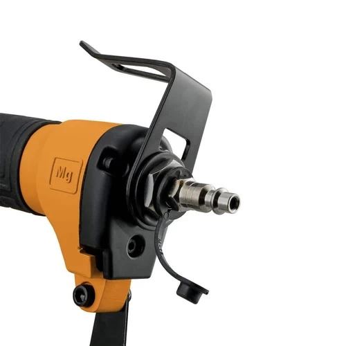 Freeman G2FS105 2nd Generation 10.5 Gauge 1-9/16 In. Pneumatic Fencing Stapler 4 Freeman G2FS105 2nd Generation 10.5 Gauge 1-9/16 In. Pneumatic Fencing Stapler - Image 4