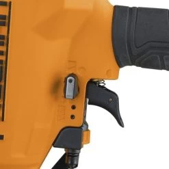 Freeman G2SS50 2nd Generation 16 Gauge 2 In. Pneumatic Medium Crown Construction Stapler -Tool Store fmnng2ss50 b