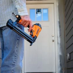 Freeman G2ST9040 2nd Generation Pneumatic 18 Ga. 1-5/8 In. Narrow Crown Stapler With Adjustable Metal Belt Hook And 1/4 In. NPT Air Connector 18 Freeman G2ST9040 2nd Generation Pneumatic 18 Ga. 1-5/8 In. Narrow Crown Stapler With Adjustable Metal Belt Hook And 1/4 In. NPT Air Connector -Tool Store fmnng2st9040 h