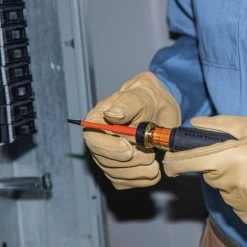 Klein Tools 32286 2-in-1 Flip-Blade Insulated Screwdriver -Tool Store klnn32286 b