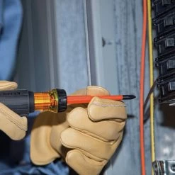 Klein Tools 32286 2-in-1 Flip-Blade Insulated Screwdriver -Tool Store klnn32286 c