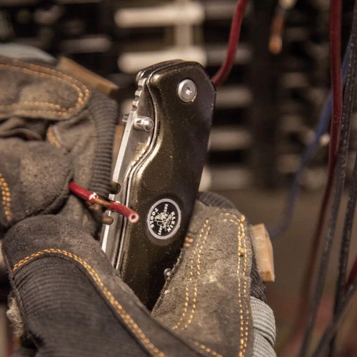 Klein Tools 44201 Electrician's Pocket Knife 7 Klein Tools 44201 Electrician's Pocket Knife - Image 7