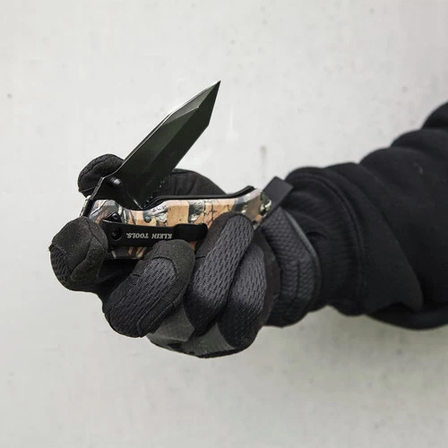 Klein Tools 44222 Tanto Blade Pocket Knife - REALTREE XTRA Camo 2 Klein Tools 44222 Tanto Blade Pocket Knife - REALTREE XTRA Camo - Image 2