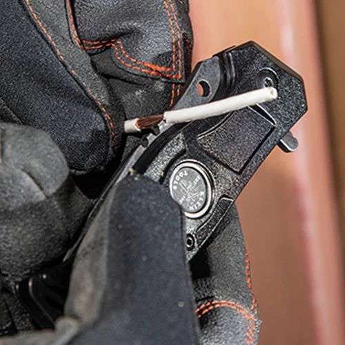 Klein Tools 44228 Electrician's Bearing-Assisted Open Pocket Knife 4 Klein Tools 44228 Electrician's Bearing-Assisted Open Pocket Knife - Image 4