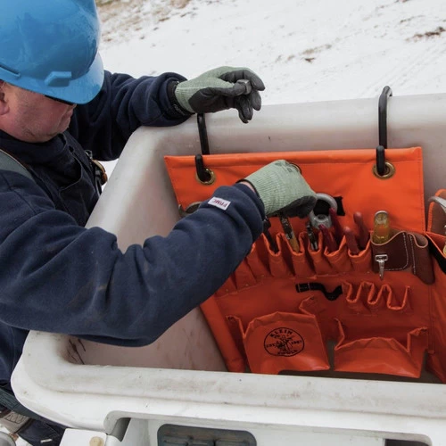 Klein Tools 51829MHS Aerial Apron With Hot Stick Pocket And Magnet - Orange 2 Klein Tools 51829MHS Aerial Apron With Hot Stick Pocket And Magnet - Orange - Image 2