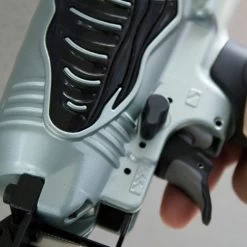 Metabo HPT NT65M2SM 16-Gauge 2-1/2 In. Oil-Free Straight Finish Nailer Kit 13 Metabo HPT NT65M2SM 16-Gauge 2-1/2 In. Oil-Free Straight Finish Nailer Kit -Tool Store mhpnnt65m2sm e