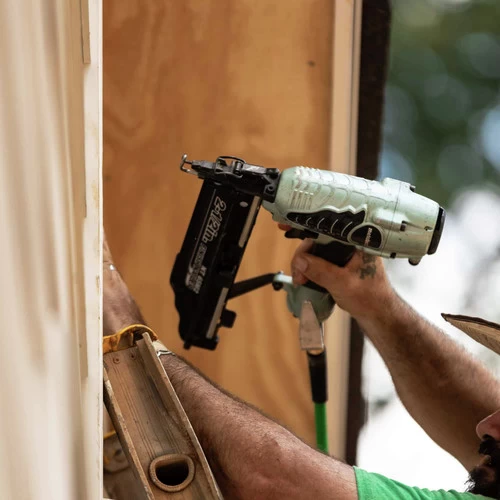 Metabo HPT NT65M2SM 16-Gauge 2-1/2 In. Oil-Free Straight Finish Nailer Kit 7 Metabo HPT NT65M2SM 16-Gauge 2-1/2 In. Oil-Free Straight Finish Nailer Kit - Image 7