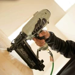 Metabo HPT NT65M2SM 16-Gauge 2-1/2 In. Oil-Free Straight Finish Nailer Kit 15 Metabo HPT NT65M2SM 16-Gauge 2-1/2 In. Oil-Free Straight Finish Nailer Kit -Tool Store mhpnnt65m2sm g