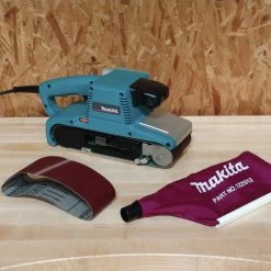 Makita 9404 4 In. X 24 In. Variable Speed Belt Sander -Tool Store mktn9404 d