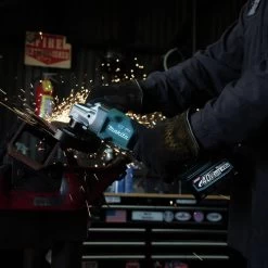 Makita GAG06M1 40V Max XGT Brushless Lithium-Ion 4-1/2 In./5 In. Cordless Paddle Switch Angle Grinder Kit With Electric Brake And AWS (4 Ah) 28 Makita GAG06M1 40V Max XGT Brushless Lithium-Ion 4-1/2 In./5 In. Cordless Paddle Switch Angle Grinder Kit With Electric Brake And AWS (4 Ah) -Tool Store mktngag06m1 h