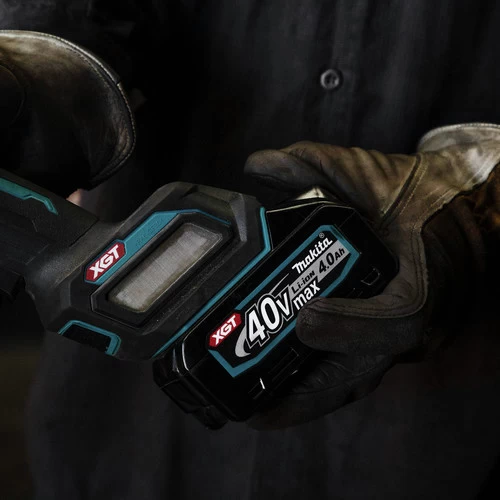 Makita GAG06M1 40V Max XGT Brushless Lithium-Ion 4-1/2 In./5 In. Cordless Paddle Switch Angle Grinder Kit With Electric Brake And AWS (4 Ah) 12 Makita GAG06M1 40V Max XGT Brushless Lithium-Ion 4-1/2 In./5 In. Cordless Paddle Switch Angle Grinder Kit With Electric Brake And AWS (4 Ah) - Image 12