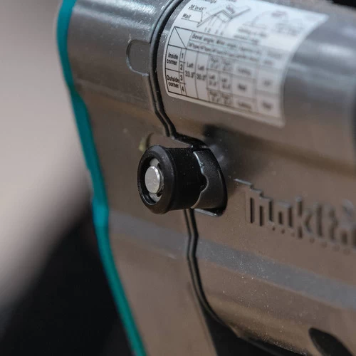 Makita GSL03M1 40V Max XGT Brushless Lithium-Ion 10 In. Cordless AWS Capable Dual-Bevel Sliding Compound Miter Saw Kit (4 Ah) 5 Makita GSL03M1 40V Max XGT Brushless Lithium-Ion 10 In. Cordless AWS Capable Dual-Bevel Sliding Compound Miter Saw Kit (4 Ah) - Image 5