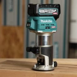 Makita GTR01D1 40V Max XGT Brushless Lithium-Ion Cordless Compact Router Kit (2.5 Ah) -Tool Store mktngtr01d1 g