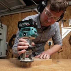 Makita GTR01D1 40V Max XGT Brushless Lithium-Ion Cordless Compact Router Kit (2.5 Ah) -Tool Store mktngtr01d1 j