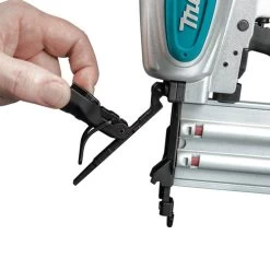 Makita MAC100QK1 Quiet Series .5 HP 1 Gallon Oil-Free Hand Carry Air Compressor/ 18 GA Brad Nailer Combo Kit -Tool Store mktnmac100qk1 m