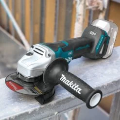 Makita XAG11Z 18V LXT Lithium-Ion Brushless Cordless 4-1/2 / 5 In. Paddle Switch Cut-Off/Angle Grinder With Electric Brake (Tool Only) 8 Makita XAG11Z 18V LXT Lithium-Ion Brushless Cordless 4-1/2 / 5 In. Paddle Switch Cut-Off/Angle Grinder With Electric Brake (Tool Only) -Tool Store mktnxag11z b
