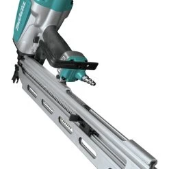 Factory Reconditioned Makita AN924-R 21-Degree Full Round Head 3-1/2 In. Framing Nailer -Tool Store mktran924 r b
